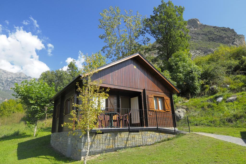 Bungalows La Borda d´Arnaldet Villanova Exterior foto